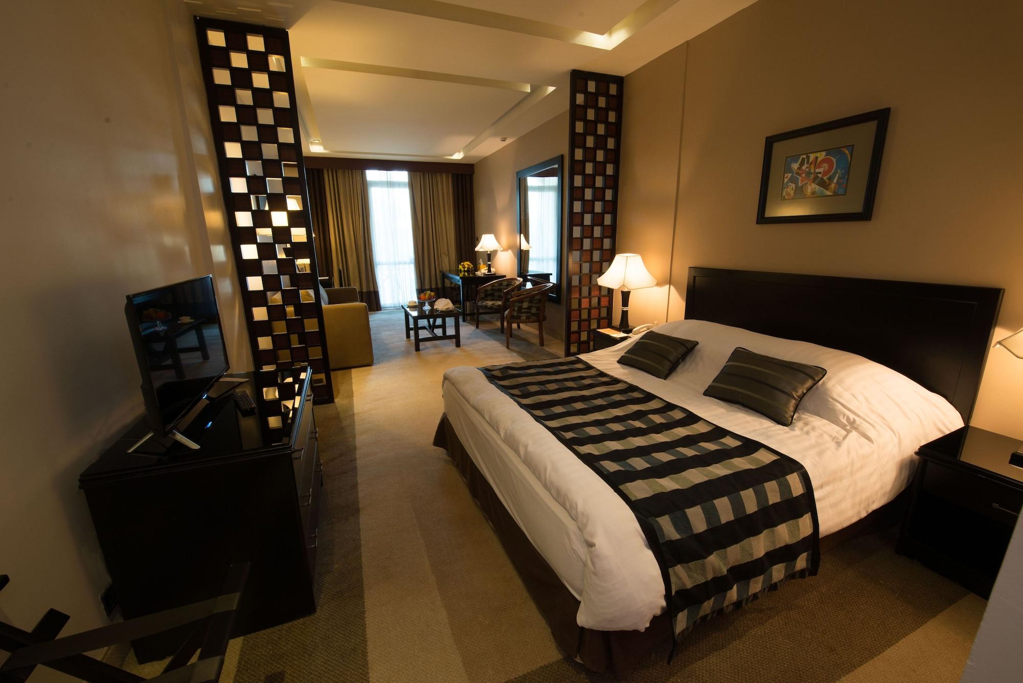 Century Park Hotel Amman Exterior photo