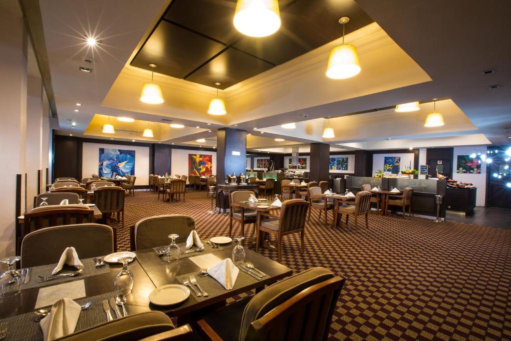 Century Park Hotel Amman Exterior photo