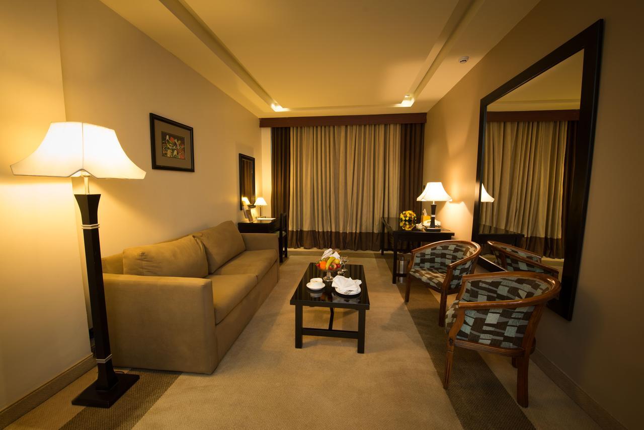Century Park Hotel Amman Exterior photo