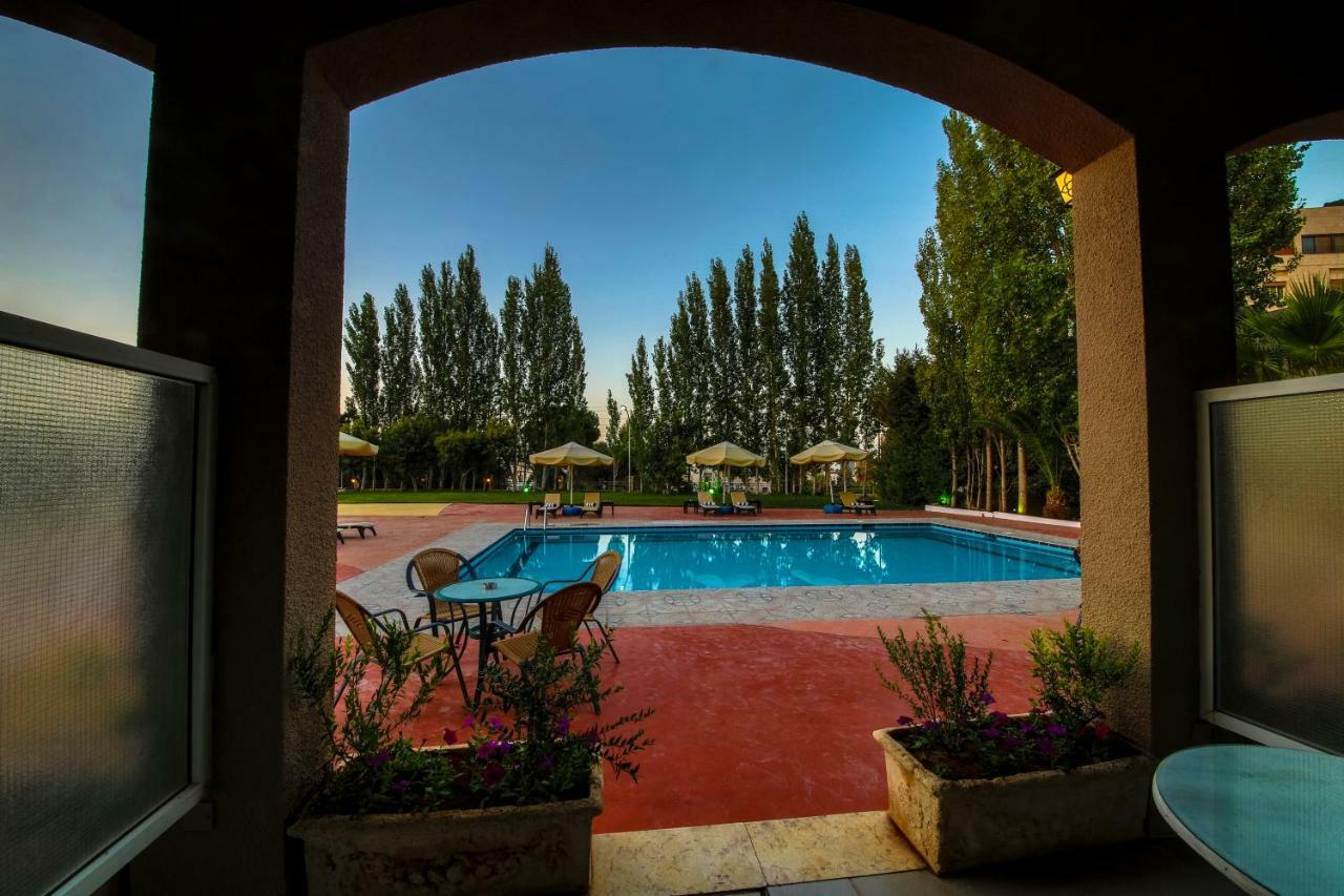Century Park Hotel Amman Exterior photo